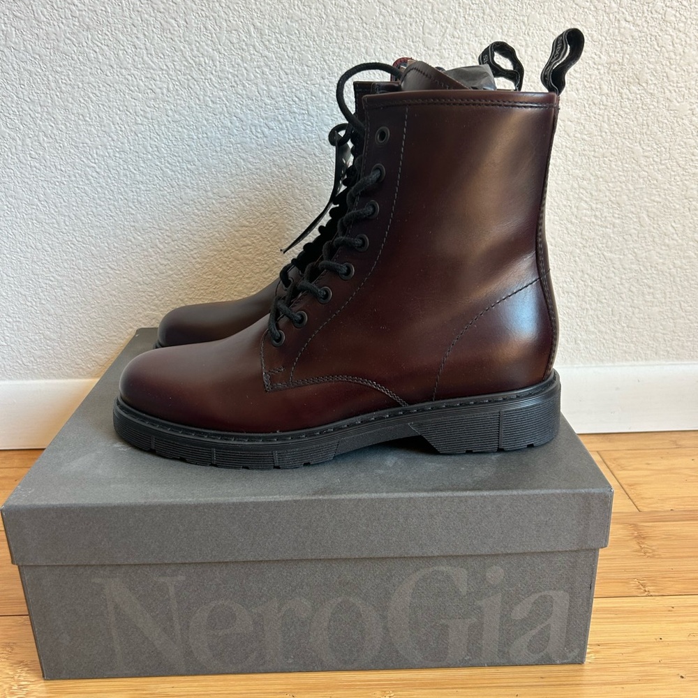 NEW Made in Italy Nero Giardini combat boots size 39.